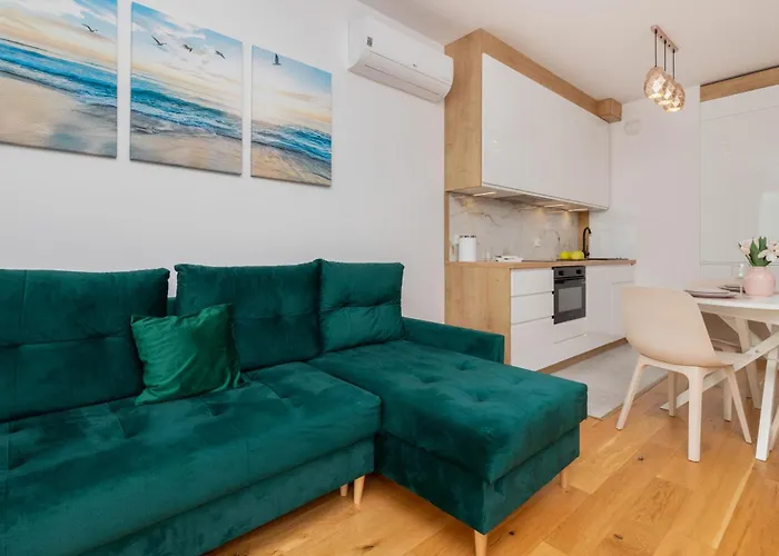 Nowa Letnica Z Parkingiem I Balkonem Przy Stadionie Polsat Arena By Renters * גדנסק