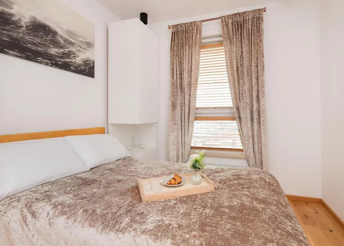 Nowa Letnica Z Parkingiem I Balkonem Przy Stadionie Polsat Arena By Renters * גדנסק